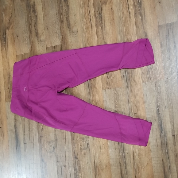 CALIA by CARRIE UNDERWOOD Pink Purple Cropped Leggings with pockets - Picture 2 of 14